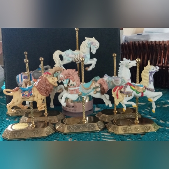 Complete Set of Westminster Carousel Collection - Picture 1 of 4